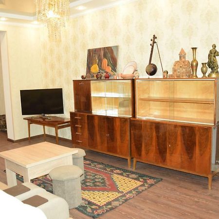 Massiv Apt Erywań Zewnętrze zdjęcie