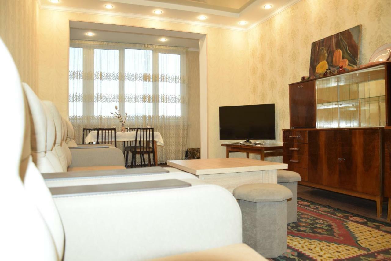 Massiv Apt Erywań Zewnętrze zdjęcie