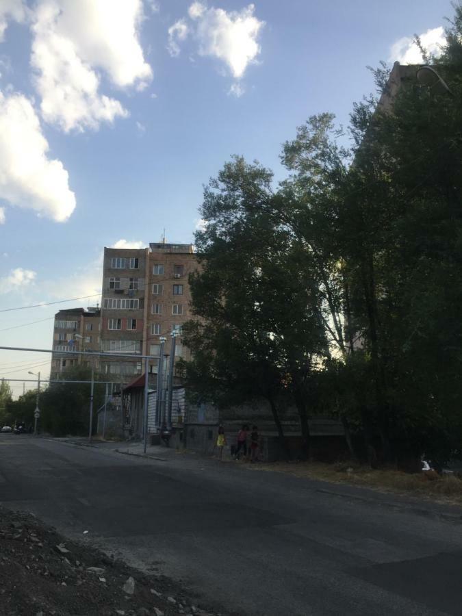 Massiv Apt Erywań Zewnętrze zdjęcie